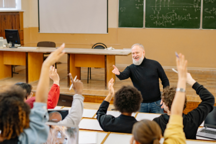 Processos seletivos na educação pública e a importância da transparência na escolha de vagas